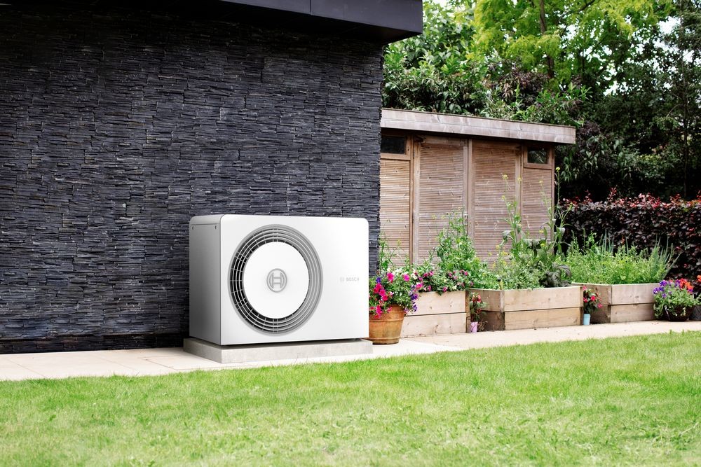 Compress 5800 ODU Small Chassis on concrete plate in garden