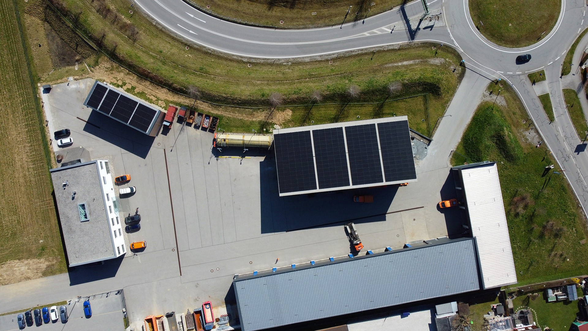 ABEL ReTec Referenz Isental Autobahn PV Anlage 780